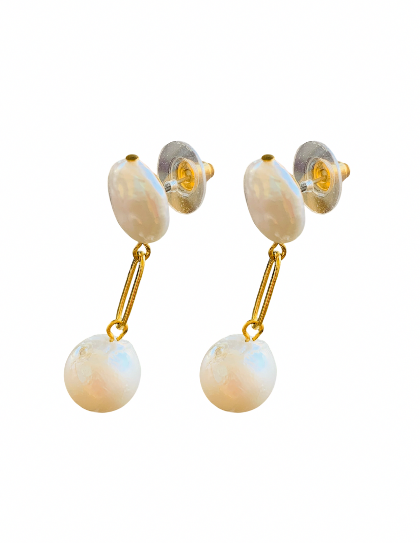 Baroque pearl earring. ITEM 516