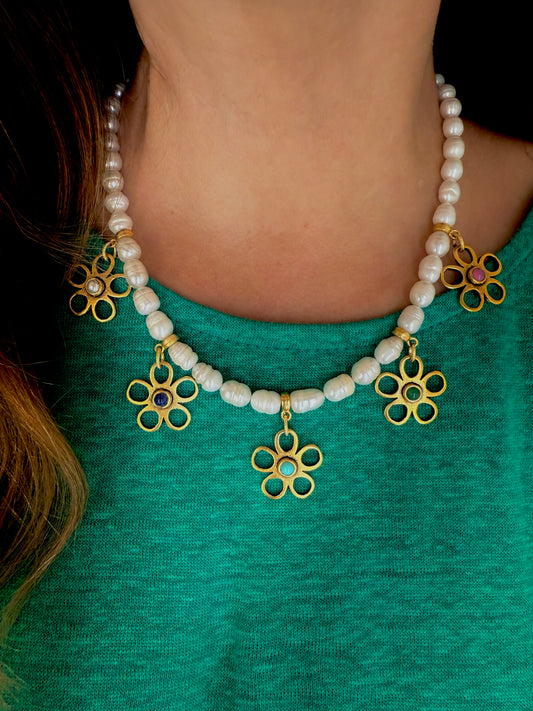 Pearl Bloom Necklace. ITEM F36